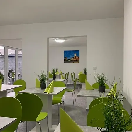 Checkinn 巴特萨尔茨乌夫伦